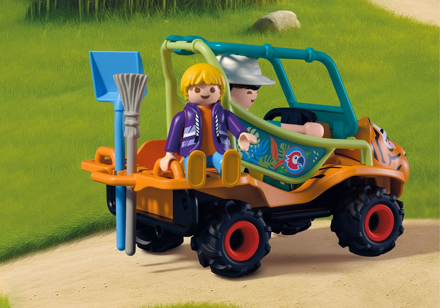 Zoo: Zookeeper with vehicle