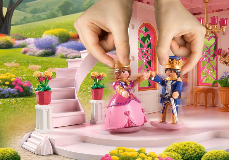 XL Princess Castle with Royal Couple