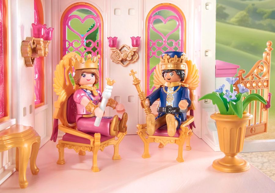 XL Princess Castle with Royal Couple